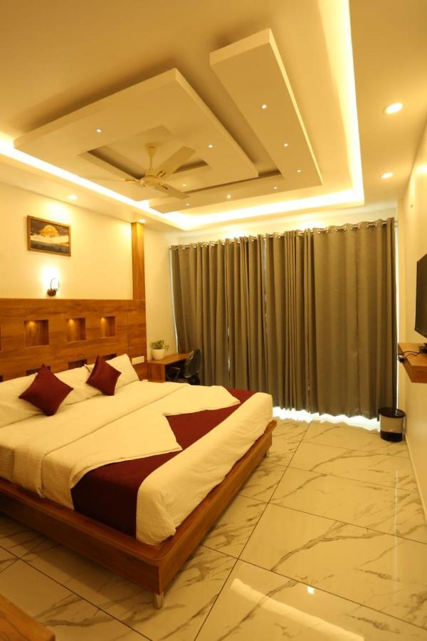 Cloud Bed Holidays Мунар Екстериор снимка