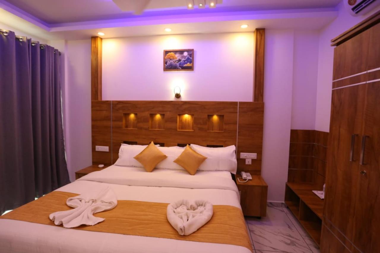 Cloud Bed Holidays Мунар Екстериор снимка
