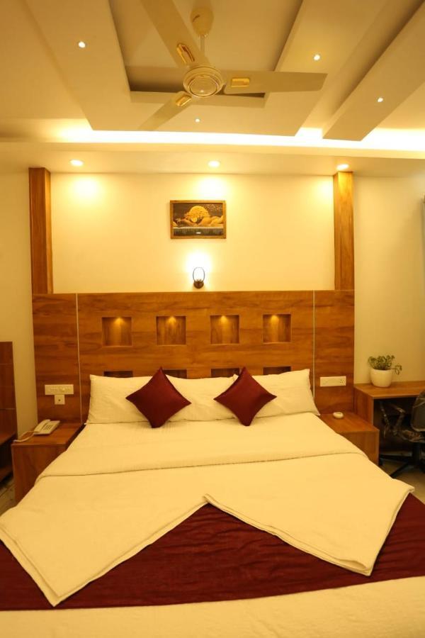 Cloud Bed Holidays Мунар Екстериор снимка