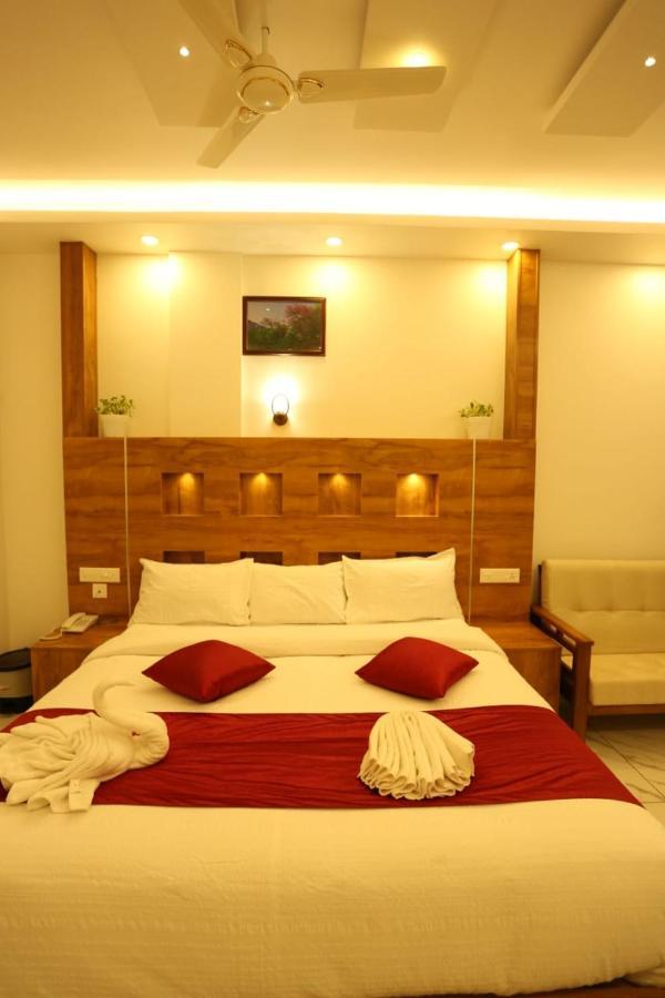 Cloud Bed Holidays Мунар Екстериор снимка