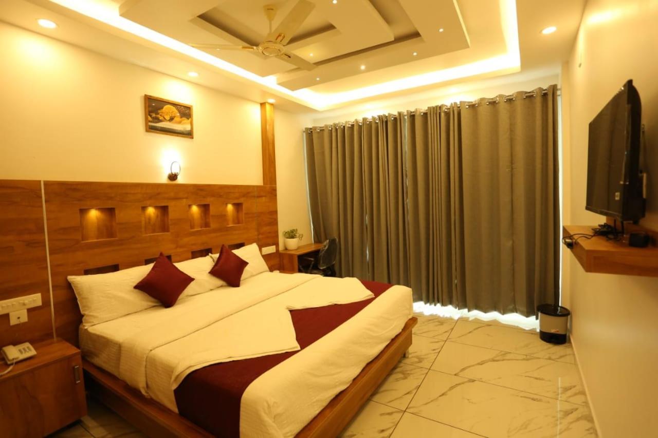 Cloud Bed Holidays Мунар Екстериор снимка