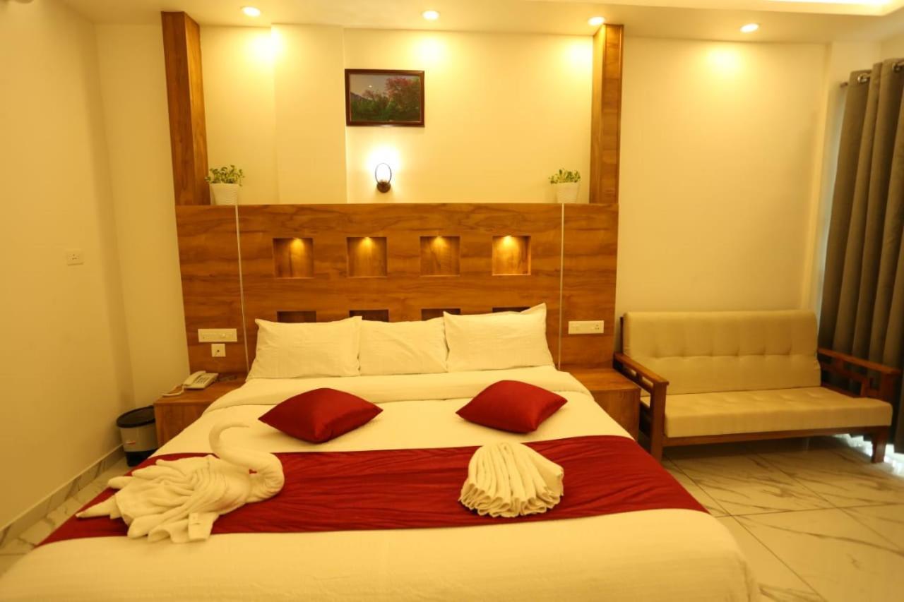 Cloud Bed Holidays Мунар Екстериор снимка