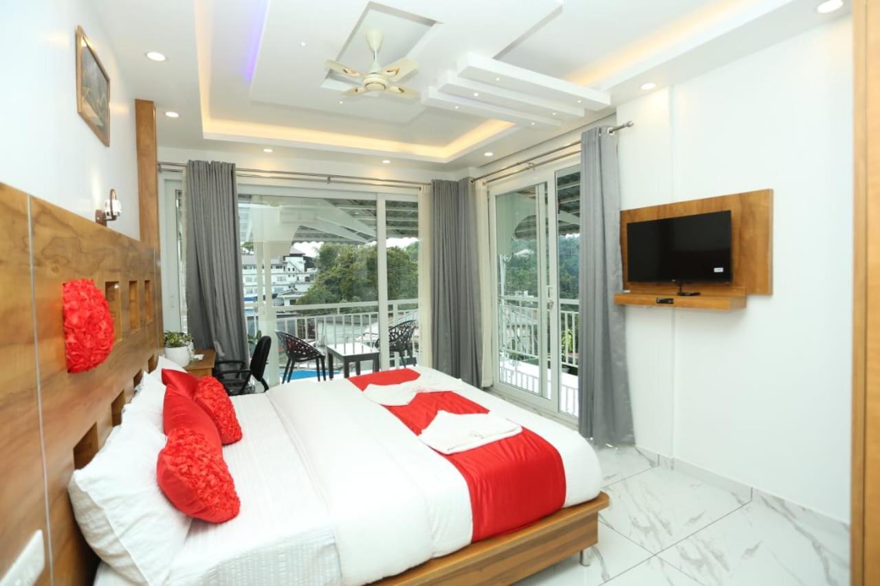 Cloud Bed Holidays Мунар Екстериор снимка